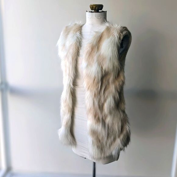 Design Lab Faux-Fur Vest - Picture 1 of 4